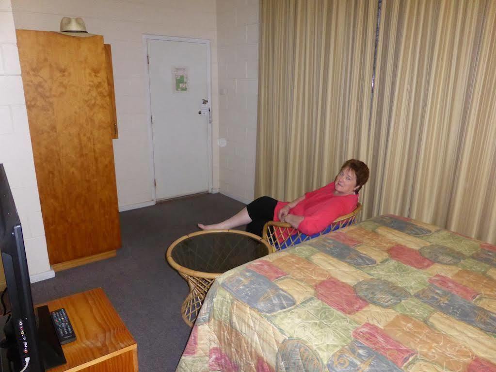 Island Motel Кингскот Экстерьер фото