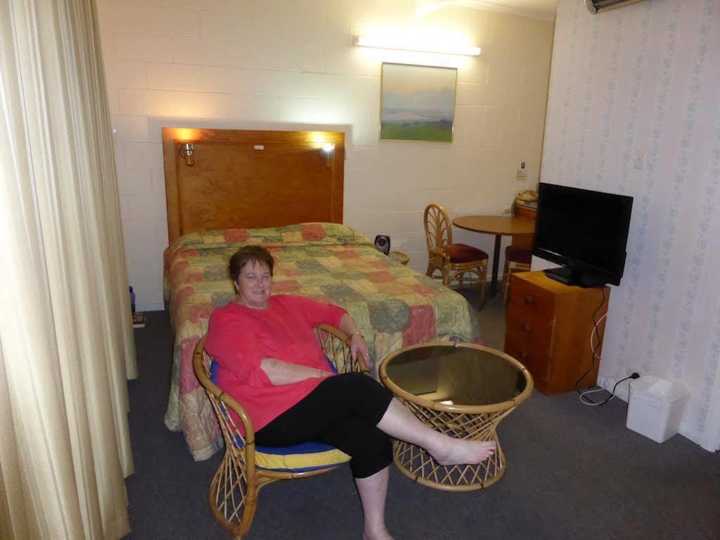 Island Motel Кингскот Экстерьер фото